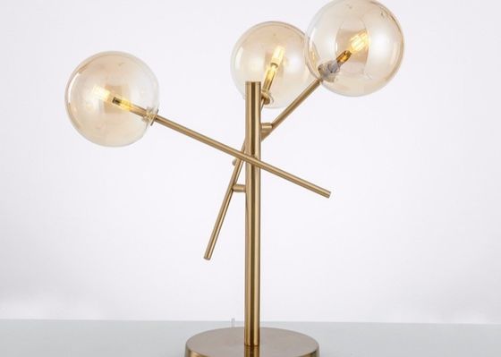 lámpara de mesita de noche de lujo de los bulbos del metal E14 3 de 6kg 220*510m m para el hotel