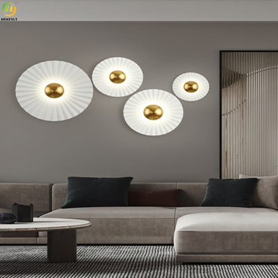 Luz moderna de acrílico de la pared de Art Baking Paint Gold LED de los metales del hogar/del hotel