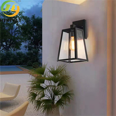 Lámpara de pared impermeable de cristal de aluminio de 40 vatios E26 para la decoración al aire libre