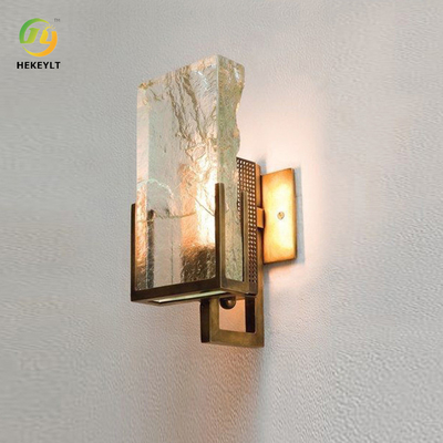 Cubo de hielo de Crystal Wall Lamp Nordic Bedroom del claro del metal del oro decorativo