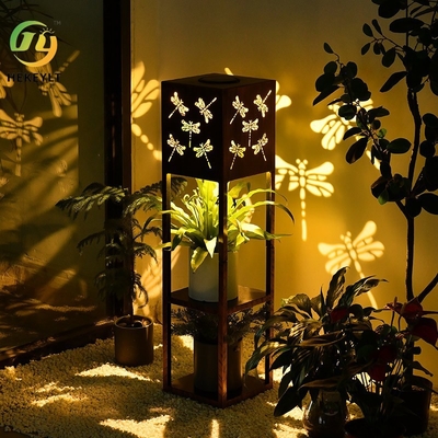 Luz impermeable al aire libre solar del jardín del soporte de flor del chalet del jardín de la luz de la proyección de la mariposa