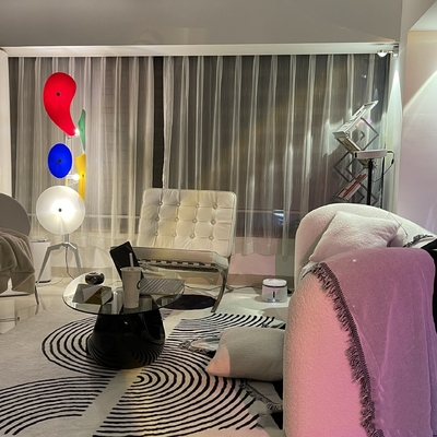 Lámpara de piso de LED de arte extranjero moderno nórdico creativo Lámpara de piso de dormitorio de hotel modelo