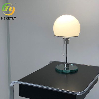 Hotel de dormitorio Nórdico Moderno Sencillo Diseño de lámpara de mesa LED de vidrio Hemisferio de metal lámpara de mesa
