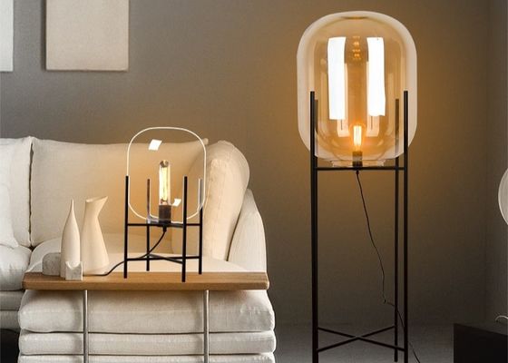 Lámpara de mesita de noche postmoderna nórdica de la bola de cristal de la sala de estar de E27 los 26*45cm